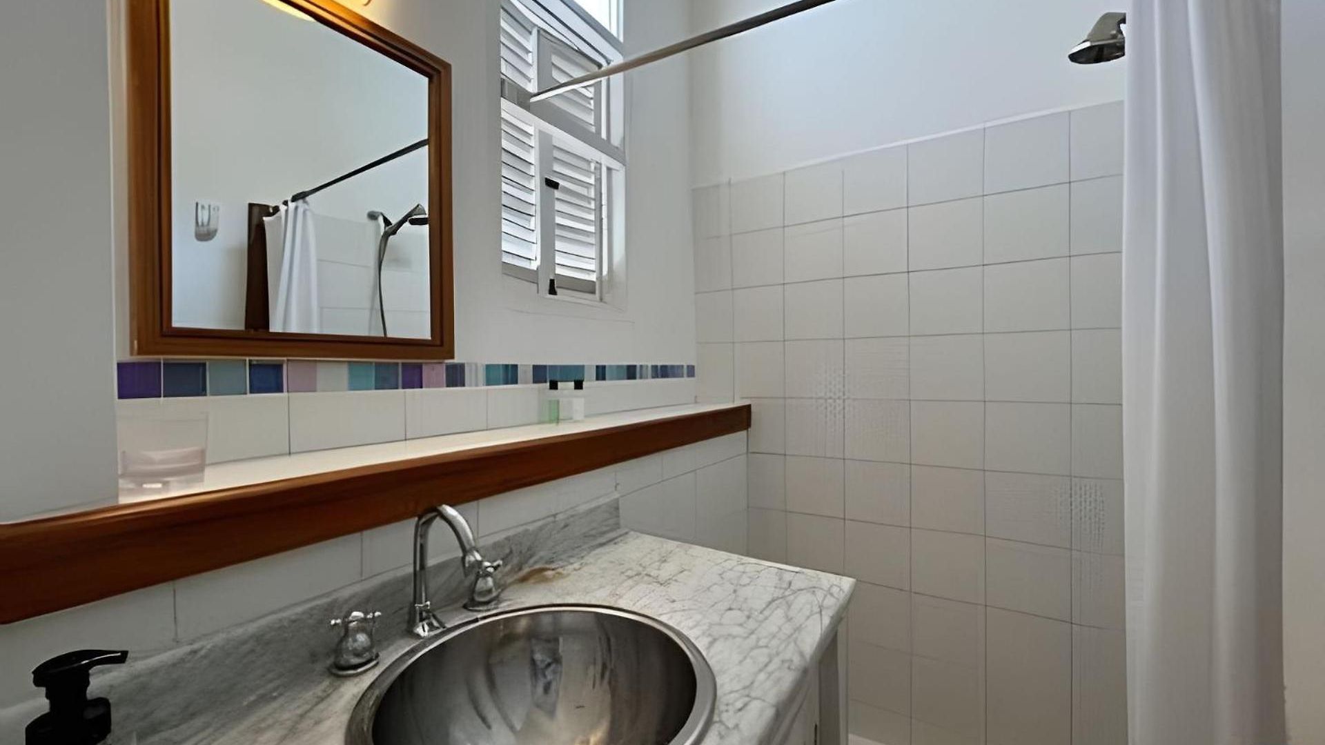 305 Plaza Bolivar 1br - Eva · Hermoso Apto-305- Edifcio Plaza Bolivar Apartamento *