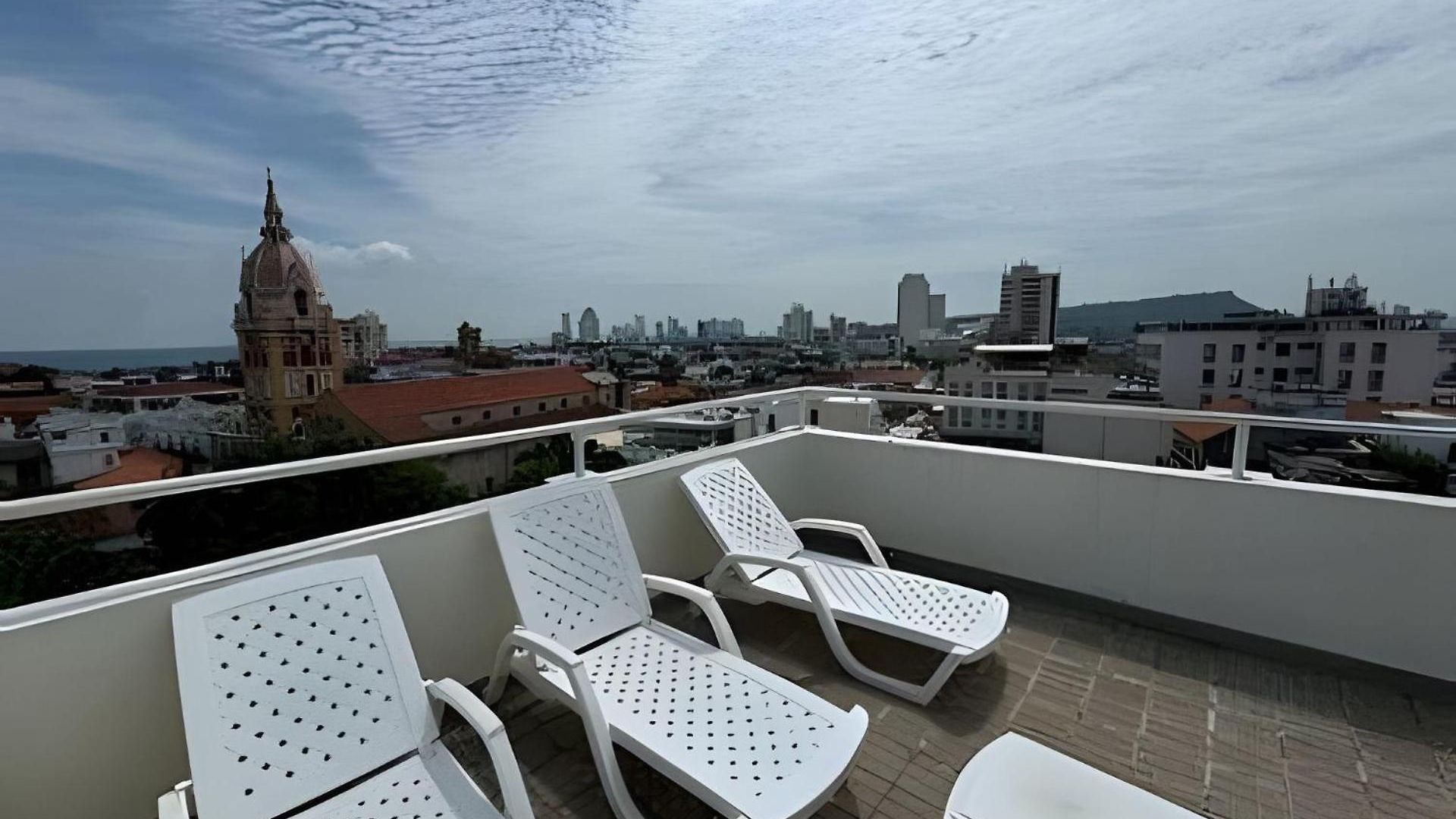 305 Plaza Bolivar 1br - Eva · Hermoso Apto-305- Edifcio Plaza Bolivar Apartamento *