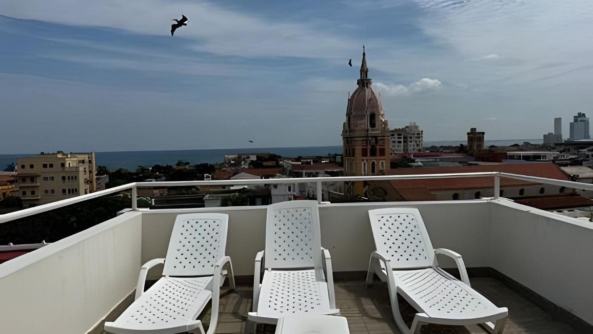 305 Plaza Bolivar 1br - Eva · Hermoso Apto-305- Edifcio Plaza Bolivar Apartamento *