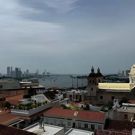305 Plaza Bolivar 1br - Eva · Hermoso Apto-305- Edifcio Plaza Bolivar Apartamento *